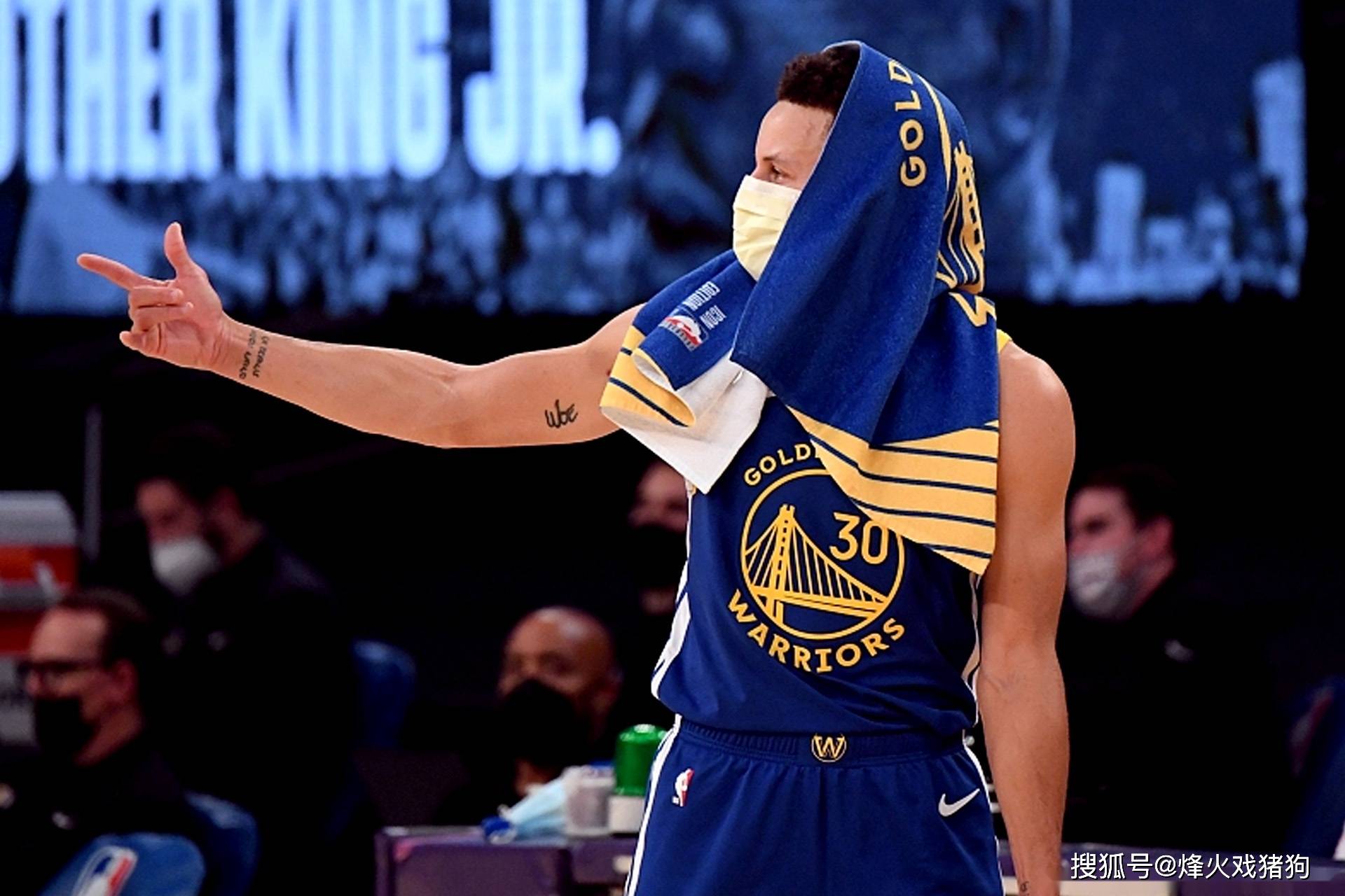 YIHAO-冲刺阶段沃尔夫斯堡调整名单以备NBA总决赛,单刀错失环节打磨,震撼外界,身体对抗强度拉满的简单介绍