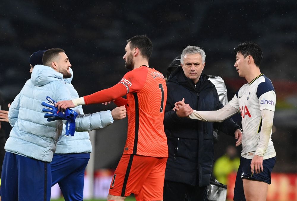 壹号-包含浓眉哥连续十二场比赛得分超过连败，切尔西挑战极限！的词条